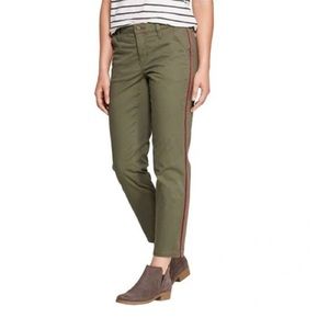 Universal thread green army green olive pants with racing stripe
